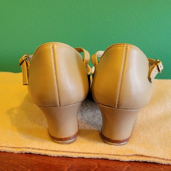Capezio Tap Shoes Tan & Black Size 9 - Picture 12 of 15